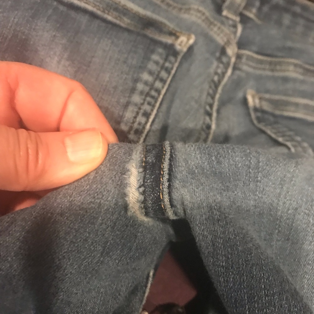 UniQlo jeans - Picture 2 of 6